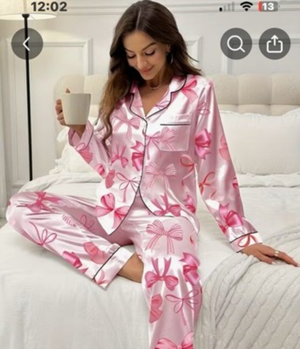 Women’s bow pajama set Medium Nwt pink w/collar button down